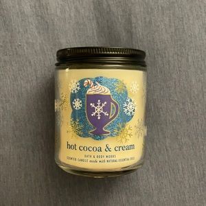 NWT bath and body works candle